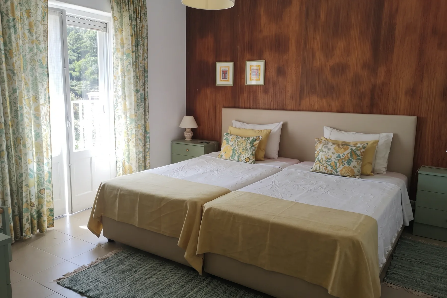 Quarto twin conforto com varanda